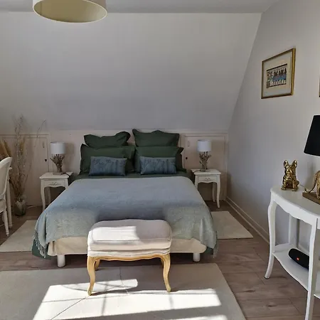 Apartment Ancenis Suite Rooms *